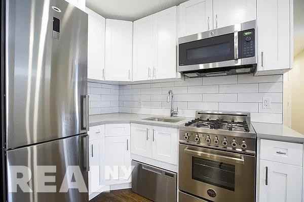 Suffolk St #3E - Photo 2 of 13