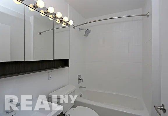 W 53rd St #125 - Photo 3 of 6