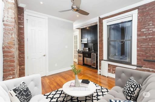 E 13th St #5C - Photo 2 of 6