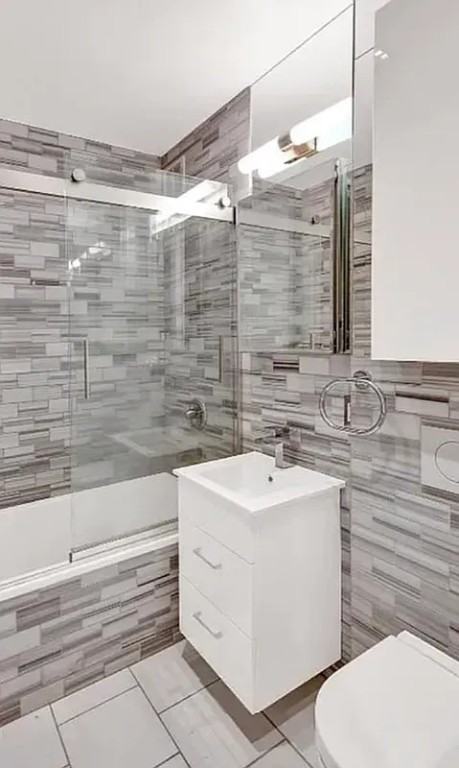 E 13th St #5E - Photo 5 of 5