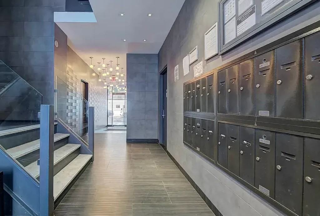 E 13th St #5E - Photo 4 of 5