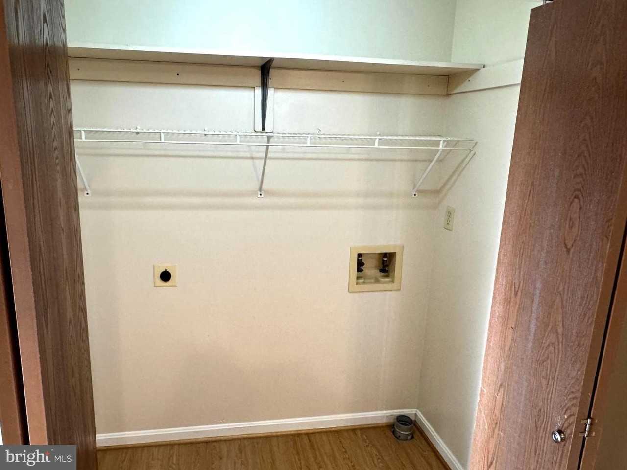 307 Willowbrook Ct - Photo 7 of 15