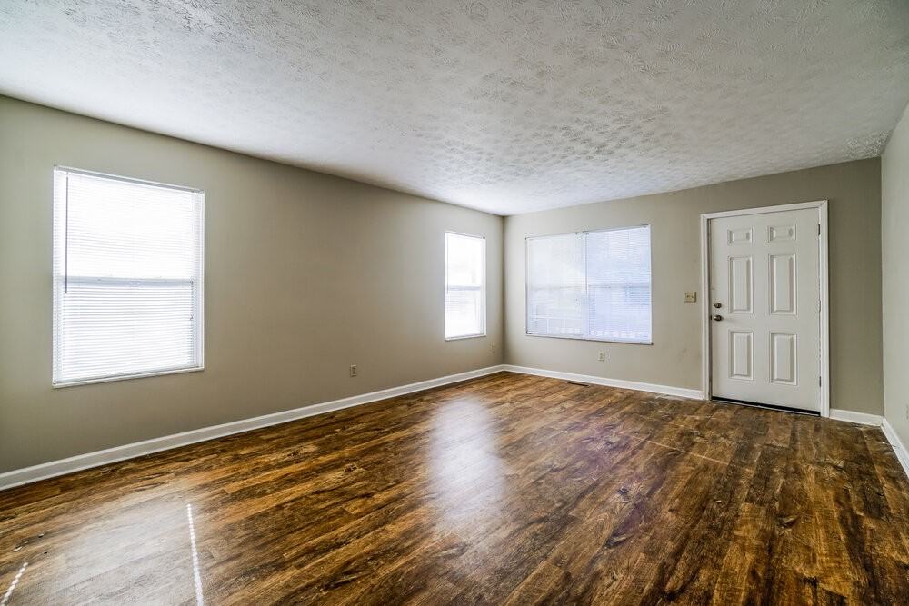 7950 Dolmen Dr - Photo 4 of 25