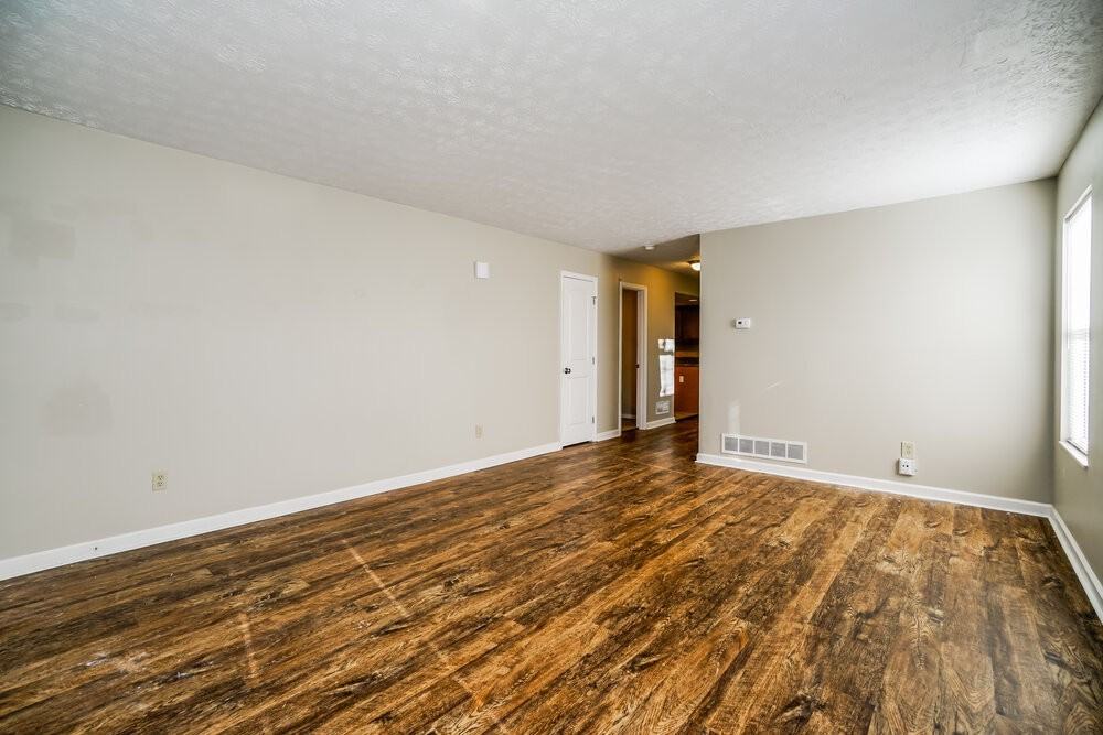 7950 Dolmen Dr - Photo 6 of 25