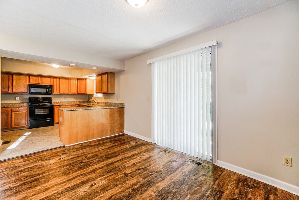 7950 Dolmen Dr - Photo 7 of 25