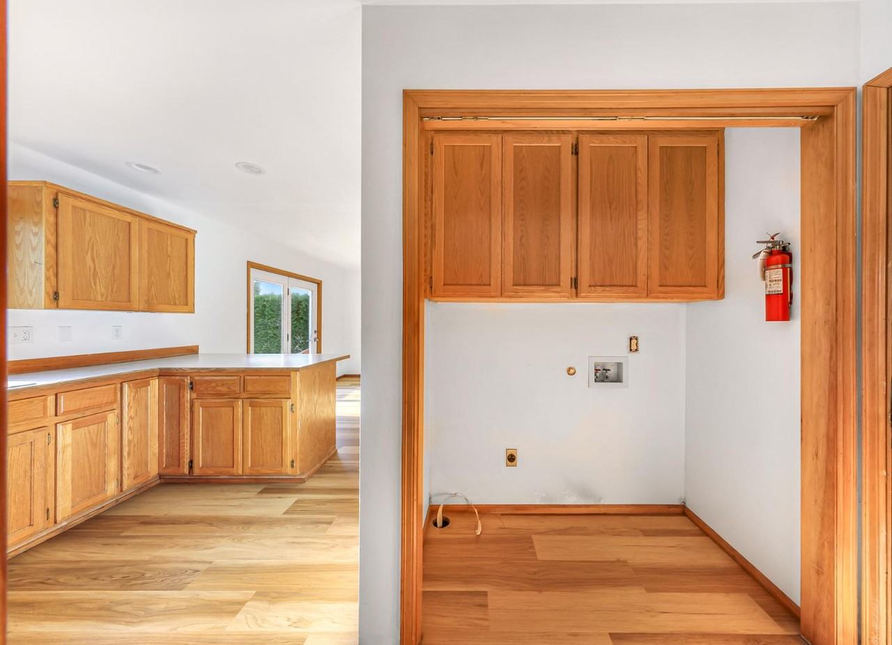 704 Drayton St - Photo 6 of 10