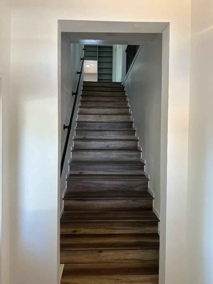 141 Vine St Unit 2 - Photo 6 of 20