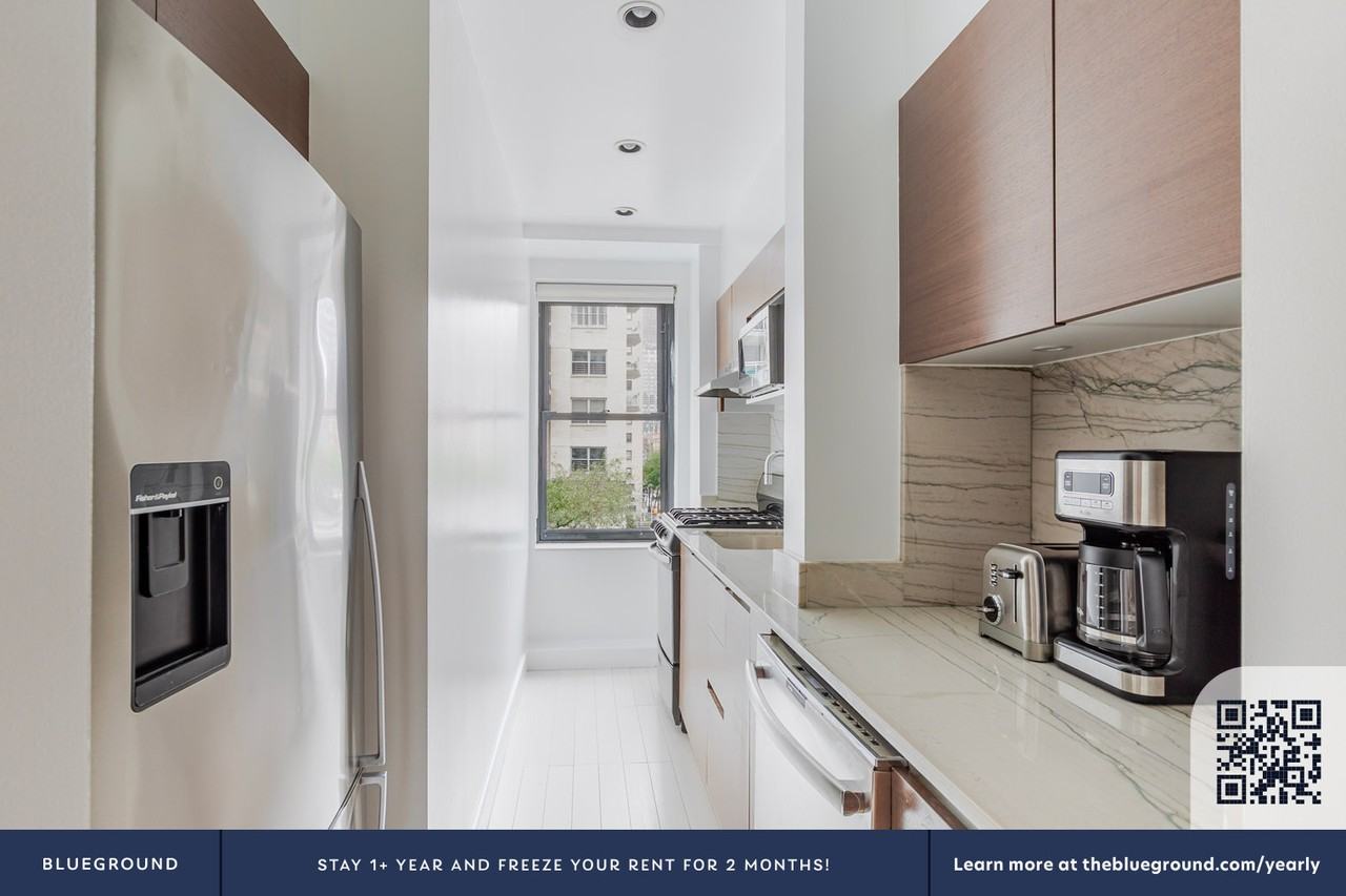 400 East 57th Street - Photo 7 of 34