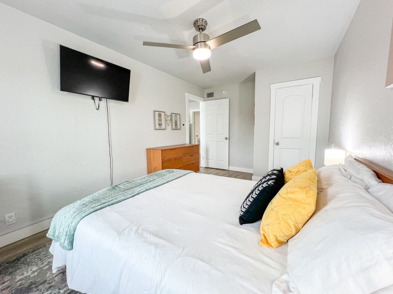 1116 Morgan Ave #1268439P - Photo 6 of 21