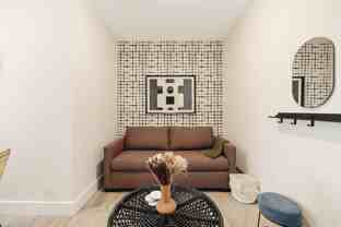 3031 Ne 4th Ave - Photo 1 of 1