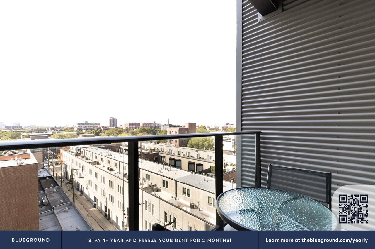 1220 W Jackson Blvd #1320 - Photo 7 of 33