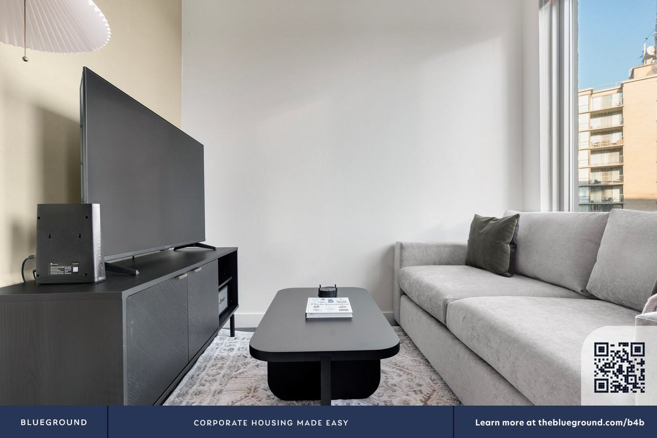 900 7th St Sw #1181 - Photo 5 of 44