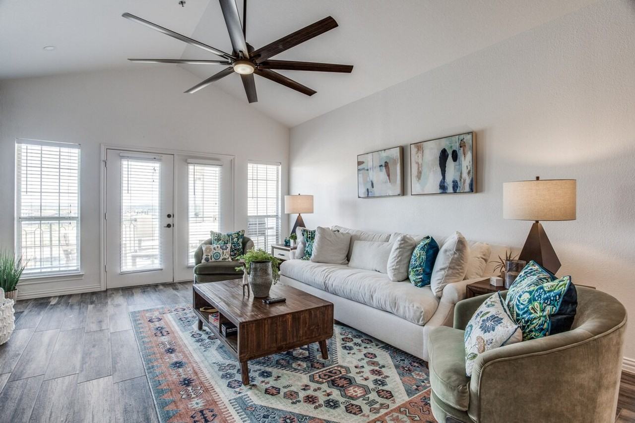 3308 Parliament Cove - Photo 3 of 42