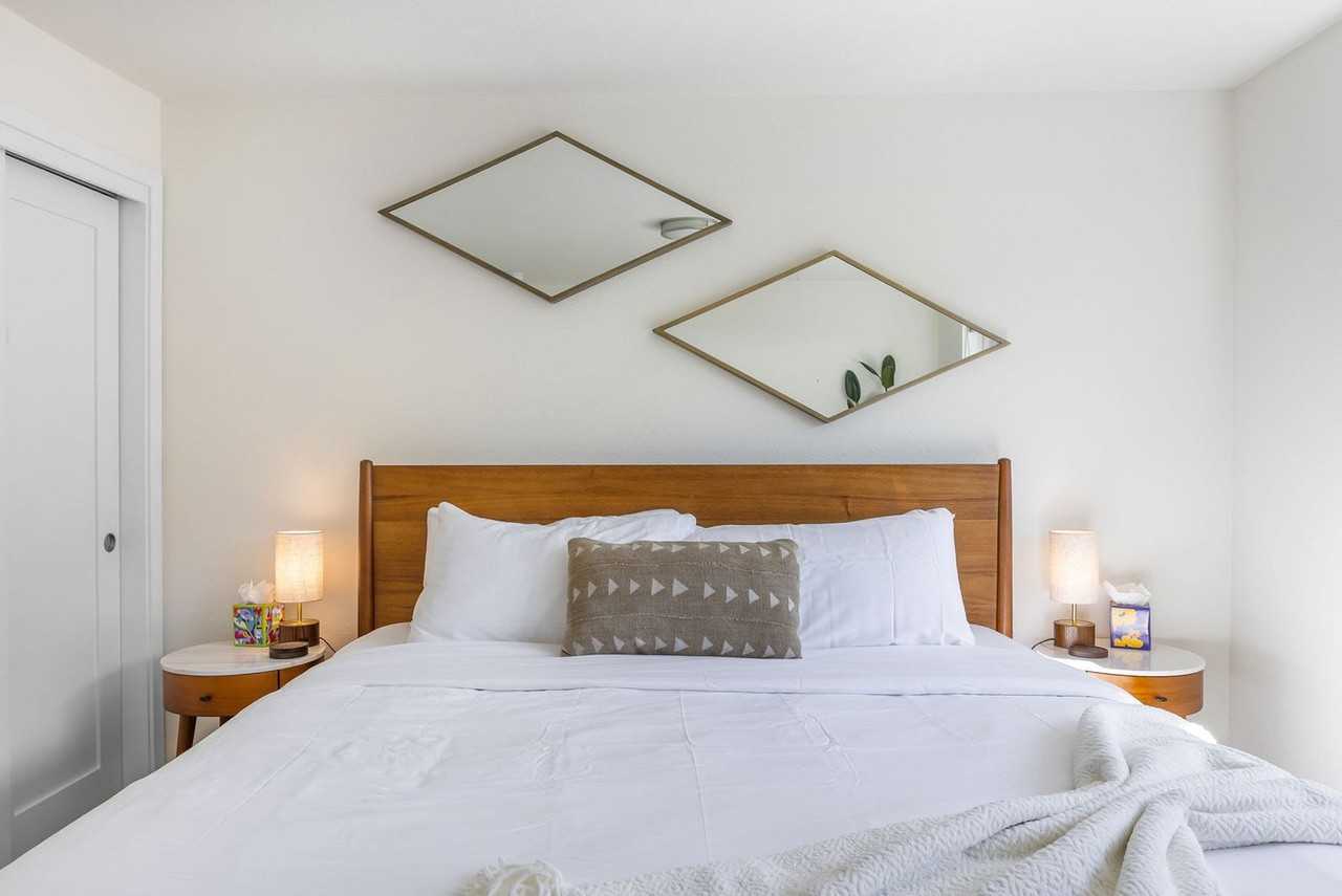 9024 40th Ave Sw #1299300P - Photo 7 of 25