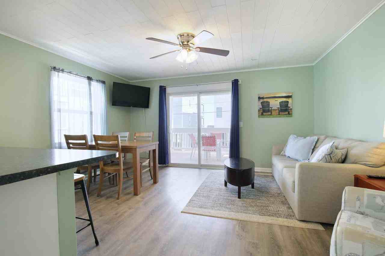 606 Carolina Beach Ave S #1302657P - Photo 6 of 43