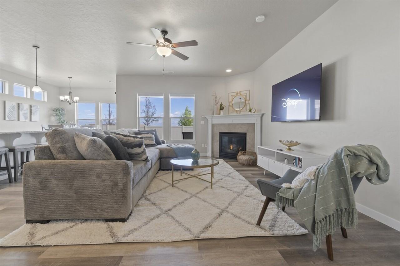 8311 East Stone Valley Street #1308981P - Photo 3 of 37