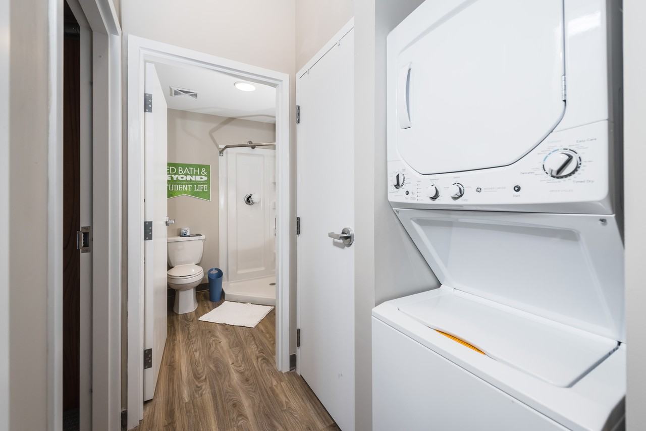 136 James Street - Photo 5 of 9