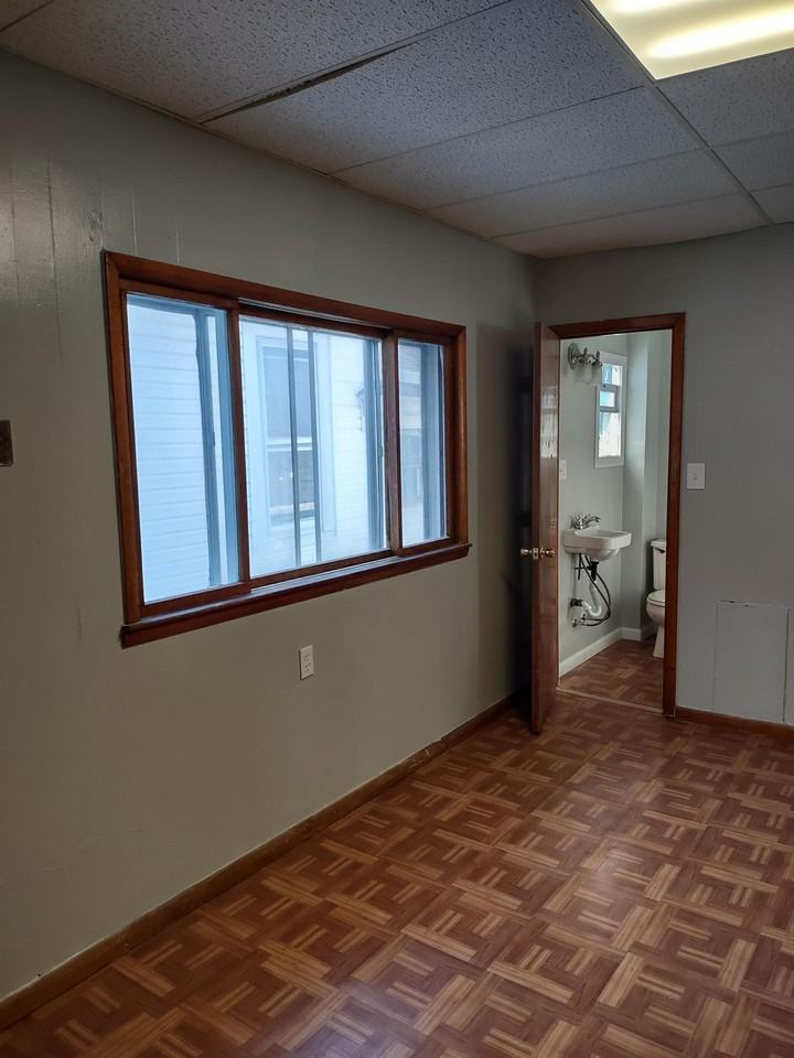 72 Reservation St #2 - Photo 2 of 12