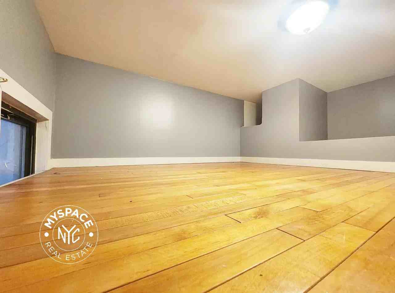 190 Wilson Ave #1B - Photo 6 of 15