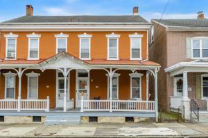 featured image of 42 E 5th St #2