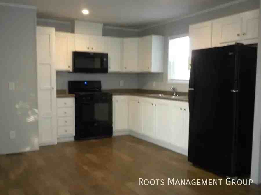 710 Lee Road #95 - Photo 3 of 18