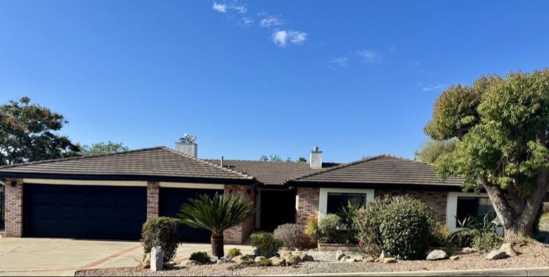 1824 Queens Way - Photo 2 of 23