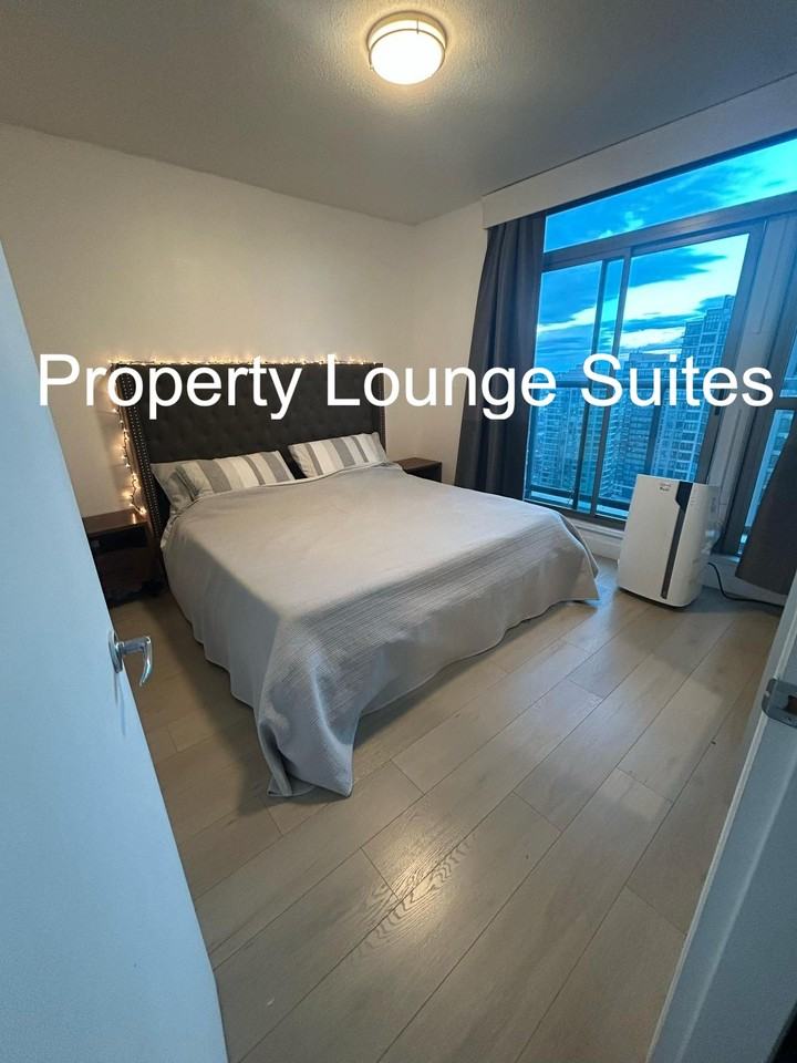 928 Richards Street - Photo 7 of 20