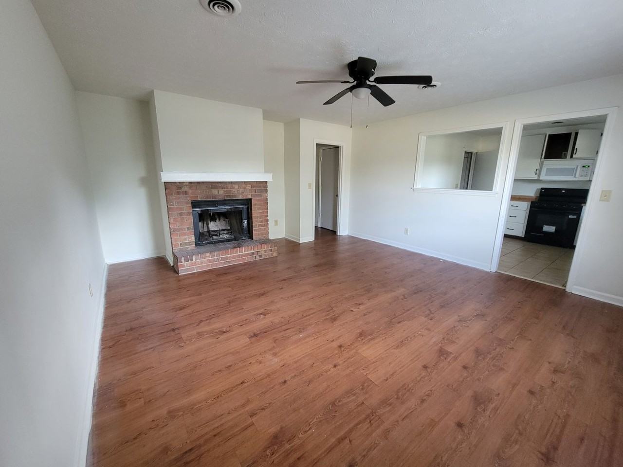 1260 Aiken Rd - Photo 2 of 13
