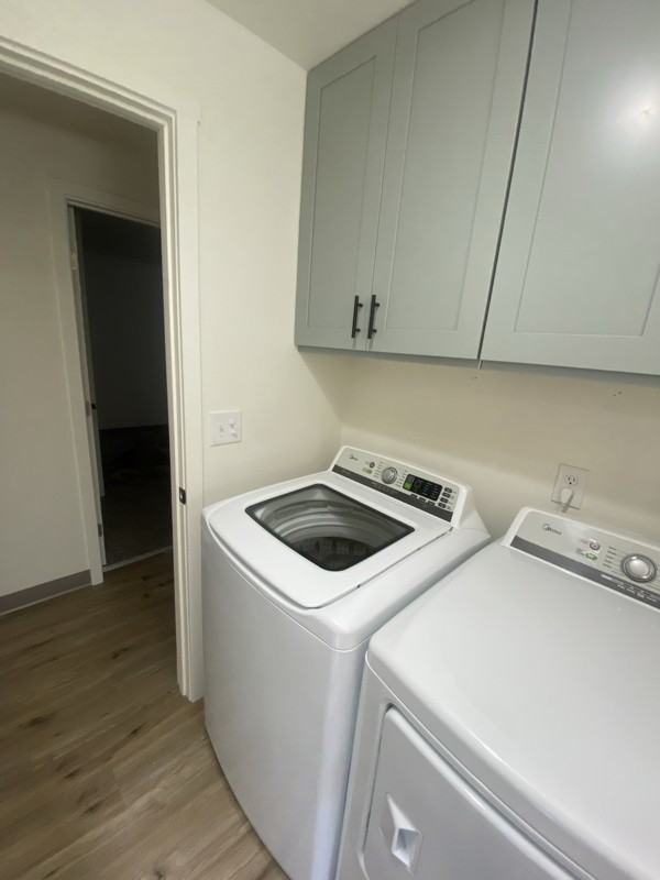 906 S 42nd Ave #F - Photo 5 of 20