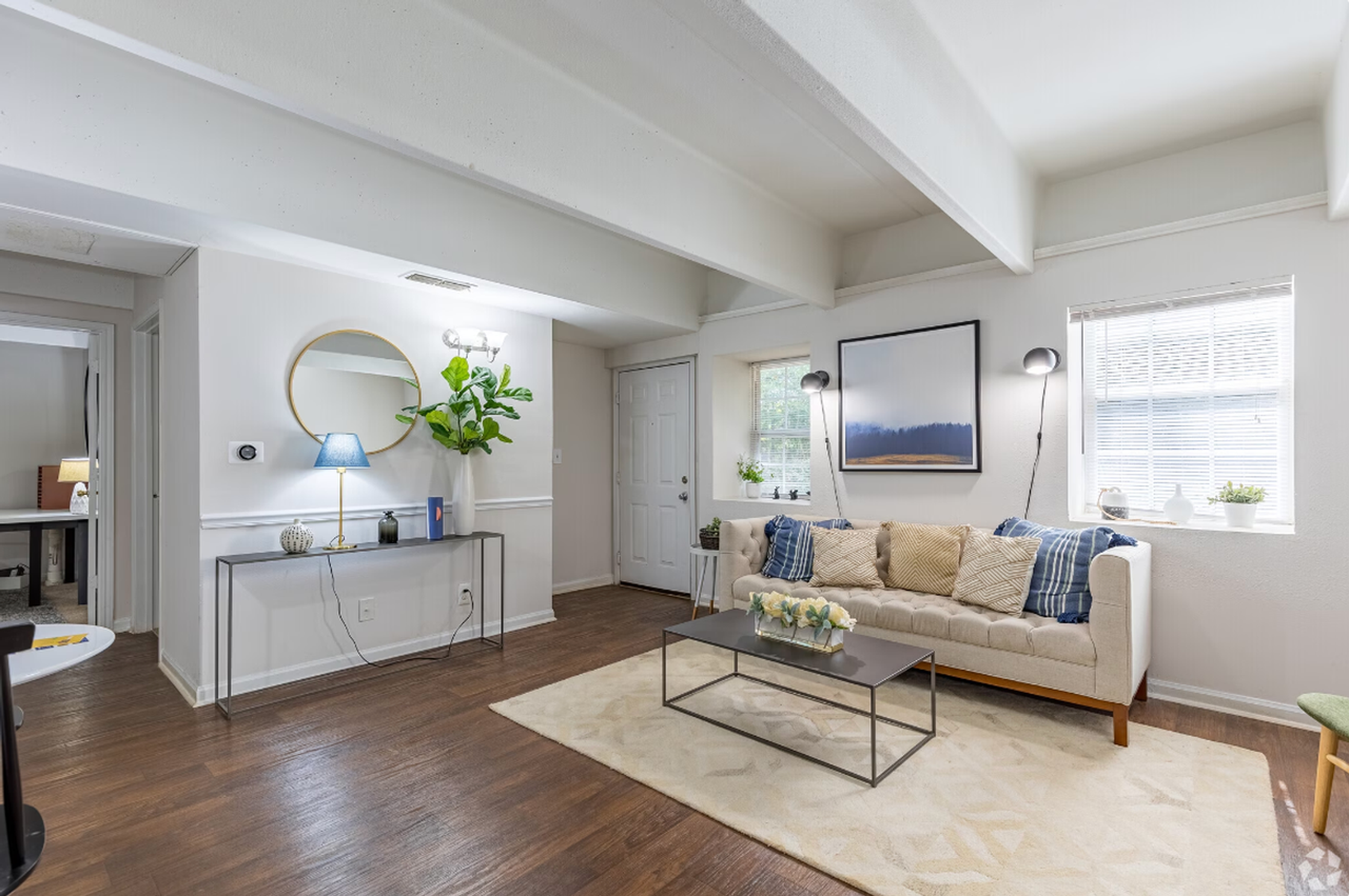 Dwell at the View - Photo 2 of 29