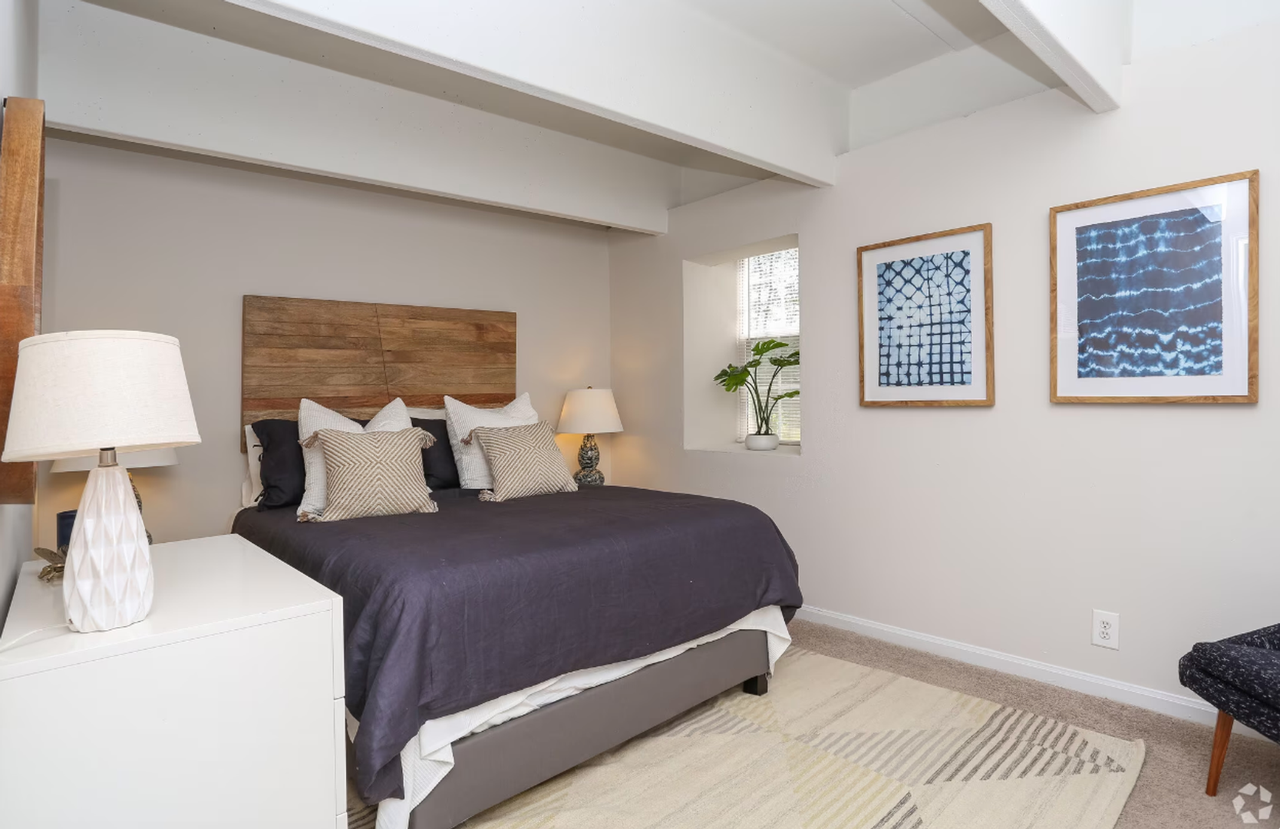 Dwell at the View - Photo 4 of 49