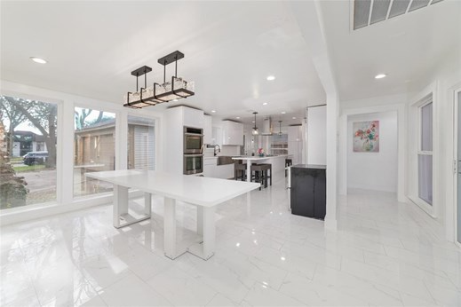 15214 La Mancha Dr - Photo 2 of 15