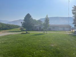 featured image of 916 4th St Se