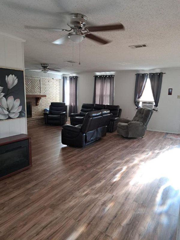 1601 Dogwood Dr - Photo 5 of 15