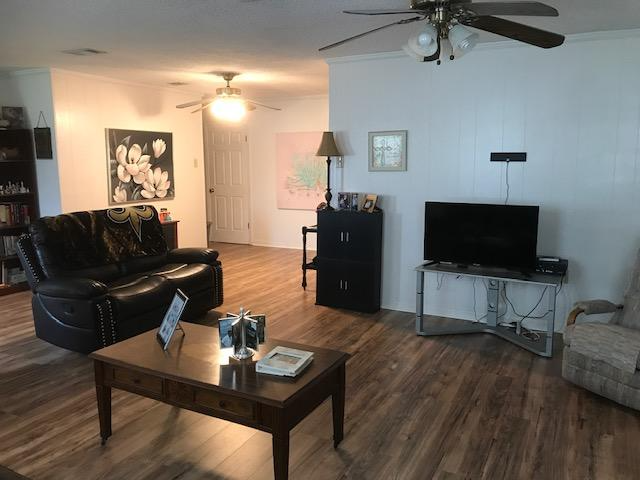 1601 Dogwood Dr - Photo 6 of 15