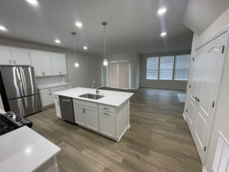 104 Addison Cir - Photo 2 of 7