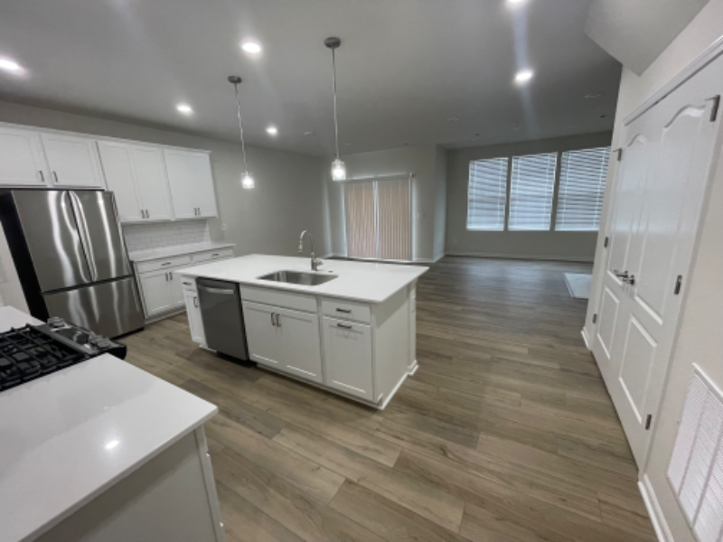 104 Addison Cir - Photo 3 of 7