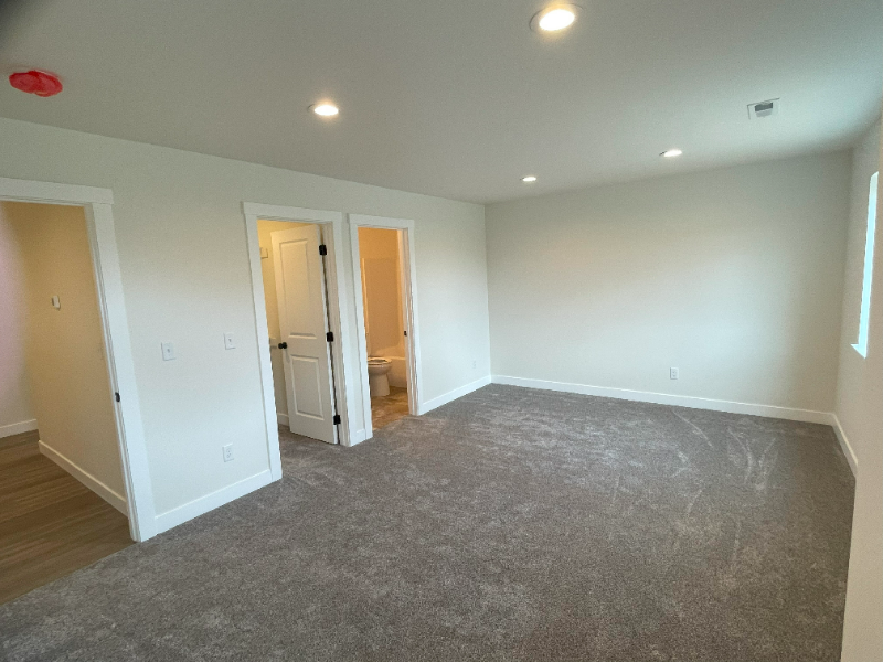 504 E 2nd Ave - Photo 3 of 14