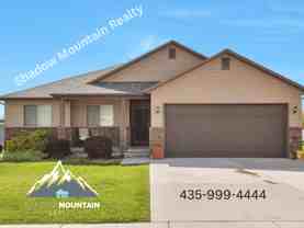 633 Se - Photo 1 of 1