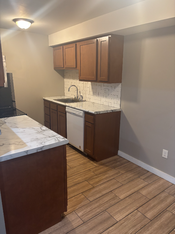 1201 Franklin Avenue #2 - Photo 4 of 10