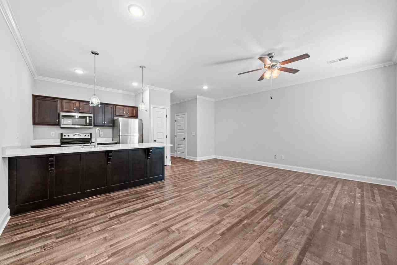 Fairview Gabels - Photo 7 of 50