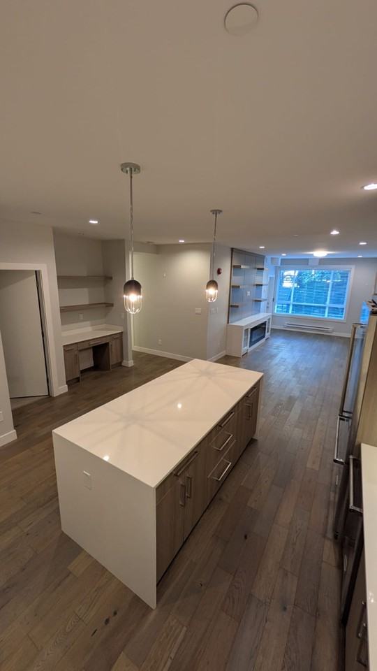 1293 Best Street - Photo 2 of 9