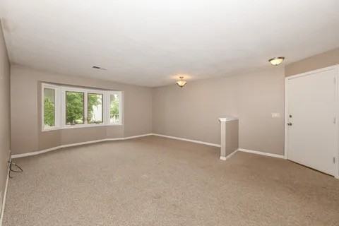 2067 Cliff Alex Ct S #A3 - Photo 3 of 18