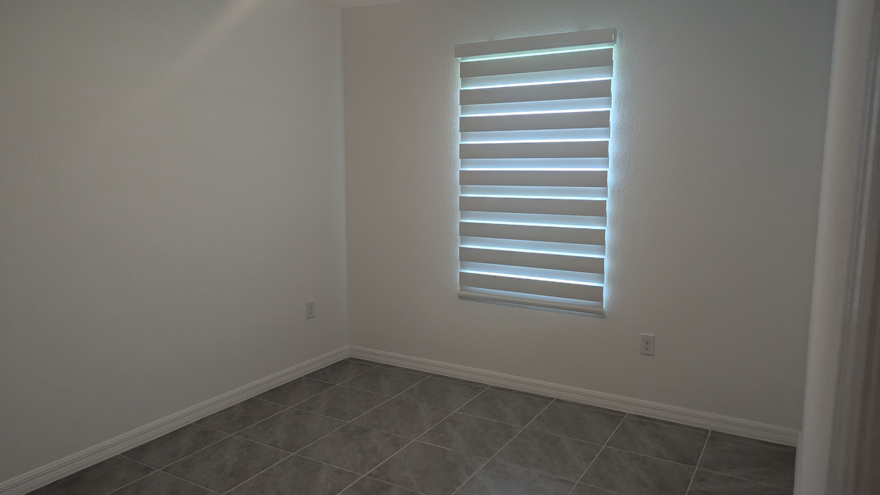 298 Eldron Blvd Se #NA - Photo 7 of 13