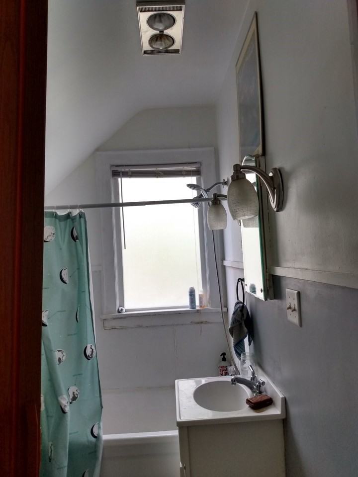 112 S 5th St - Photo 3 of 6