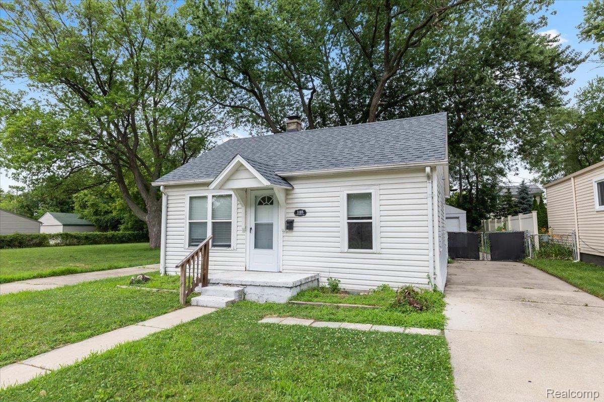 125 E Brickley Ave #NA - Photo 3 of 23
