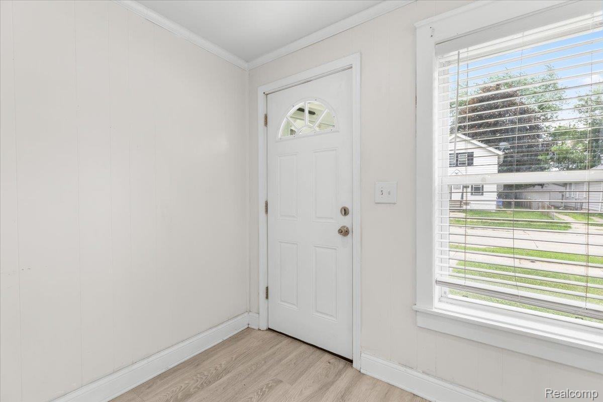 125 E Brickley Ave #NA - Photo 5 of 23