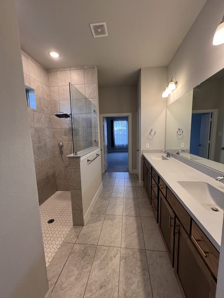 2900 Bluff Creek Drive #NA - Photo 4 of 26