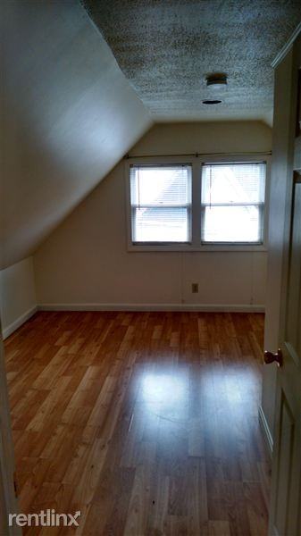 214 Sawyers Crossing Rd - Photo 3 of 14