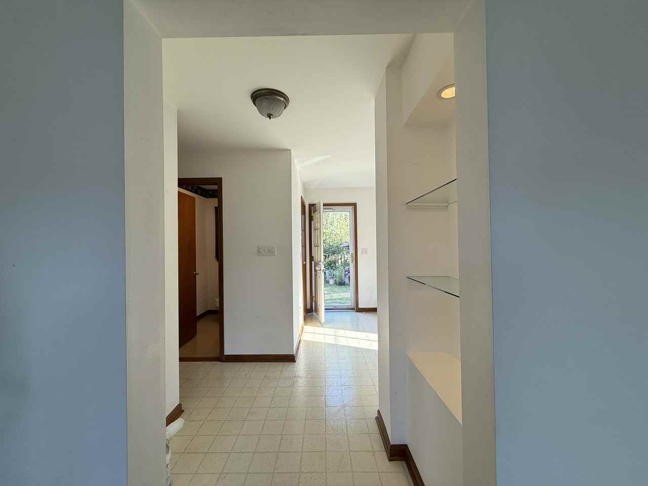 236 Crabapple Lane - Photo 3 of 20